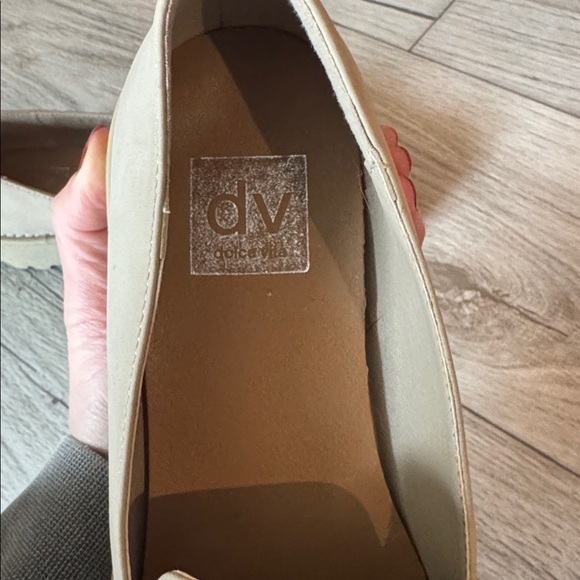 Dolce Vita Women’s Loafers - Picture 2 of 7